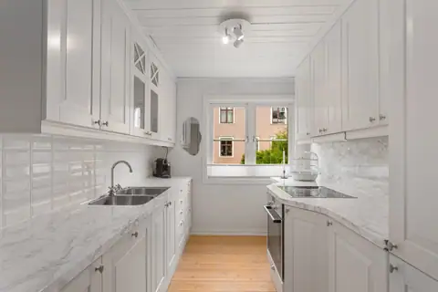 Her er det godt med benkeplass og skapplass.